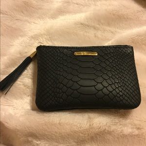 GiGi New York python embossed uber clutch - mini